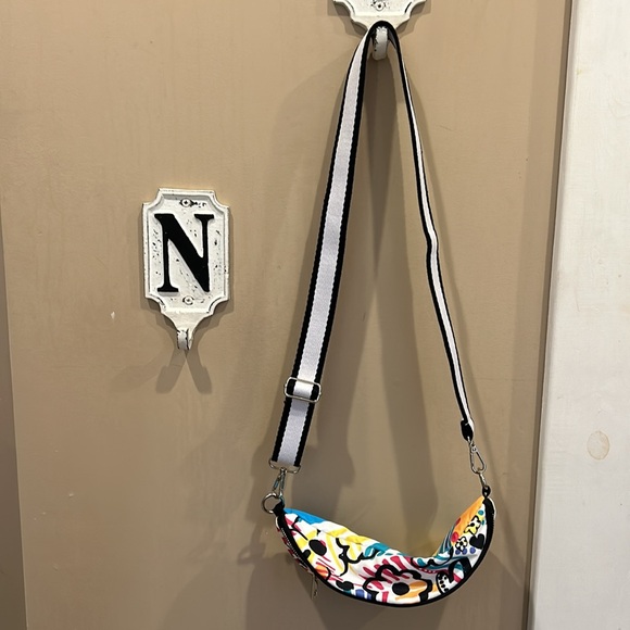 Brighton crossbody Fanny pack. New without tags!! - Picture 3 of 5